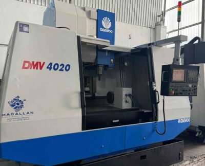 14 Centro de maquinado DAEWOO DMV4020