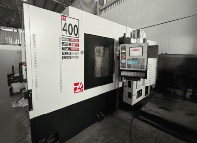 19 Centro de maquinado HAAS EC400 2004