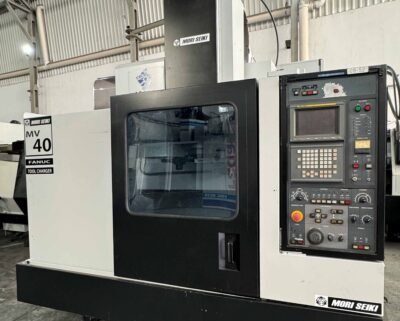 22 Centro de maquinado MORI SEIKI MV40 1998