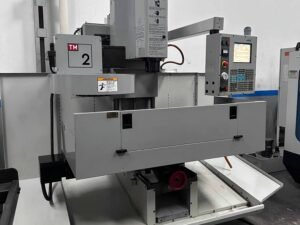 23 Centro de maquinado HAAS TM2 2003