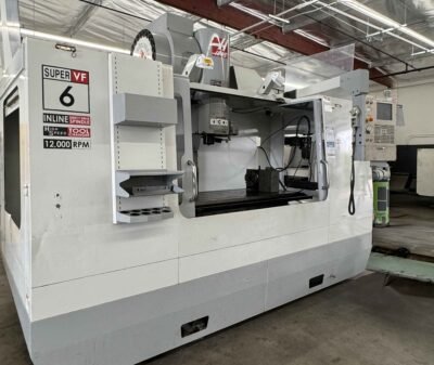 31 Centro de maquinado HAAS SUPER VF6 2006